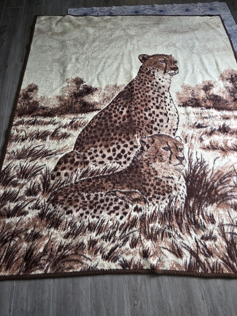 Vintage 80's? Reversable Cheeta Or Spotted Leopard Blanket Large 83 X 67 Retro
